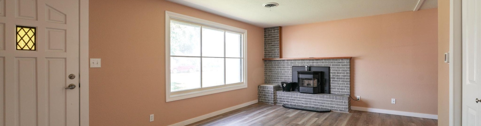 11th Ave, Kennewick, Washington 99337, 3 Bedrooms Bedrooms, 0 ,1 BathroomBathrooms,Houses,For Sale,11th Ave,0,284731