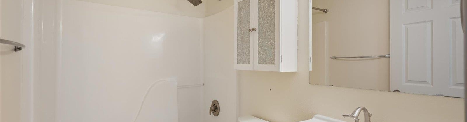 Iris St, West Richland, Washington 99353, 4 Bedrooms Bedrooms, ,2 BathroomsBathrooms,For Sale,Iris St,284735