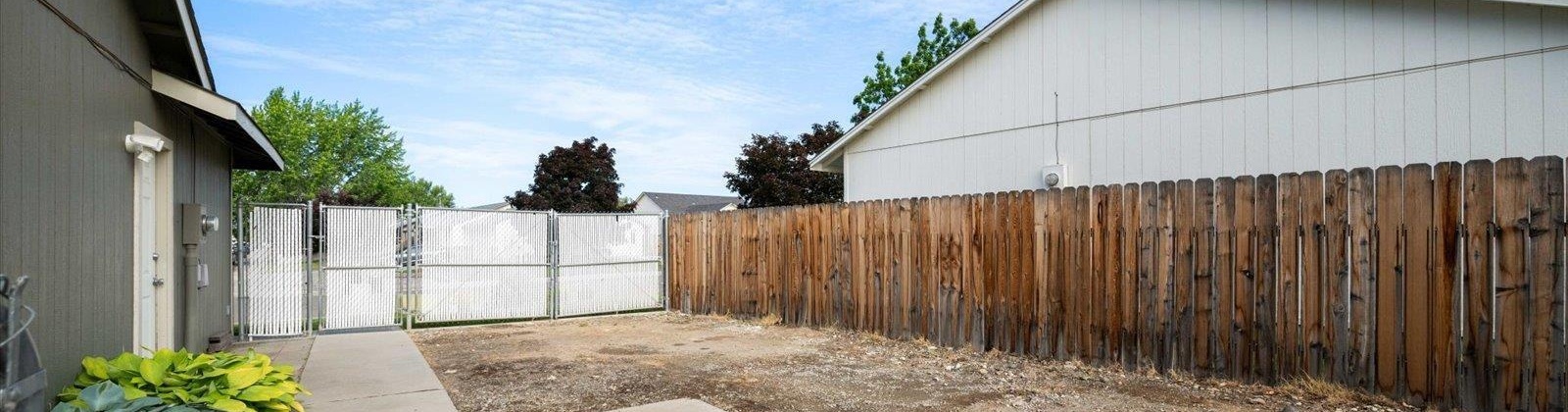 Iris St, West Richland, Washington 99353, 4 Bedrooms Bedrooms, ,2 BathroomsBathrooms,For Sale,Iris St,284735