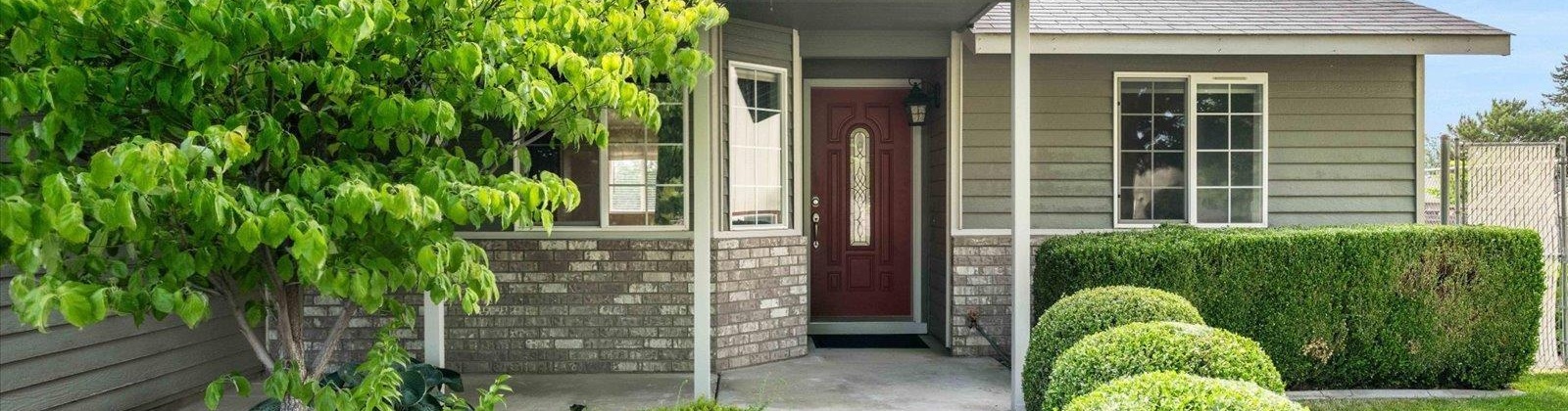 Iris St, West Richland, Washington 99353, 4 Bedrooms Bedrooms, ,2 BathroomsBathrooms,For Sale,Iris St,284735