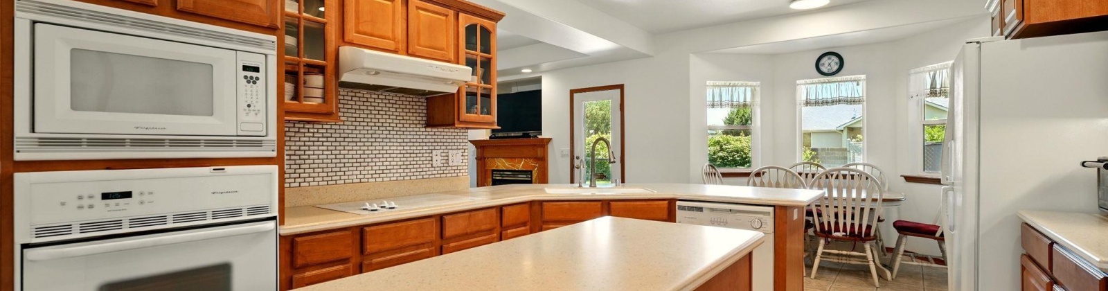 Dougville, Pasco, Washington 99301, 3 Bedrooms Bedrooms, ,3 BathroomsBathrooms,For Sale,Dougville,284737