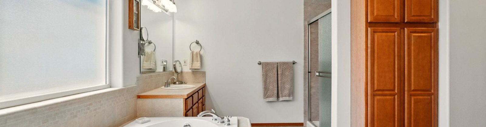 Dougville, Pasco, Washington 99301, 3 Bedrooms Bedrooms, ,3 BathroomsBathrooms,For Sale,Dougville,284737