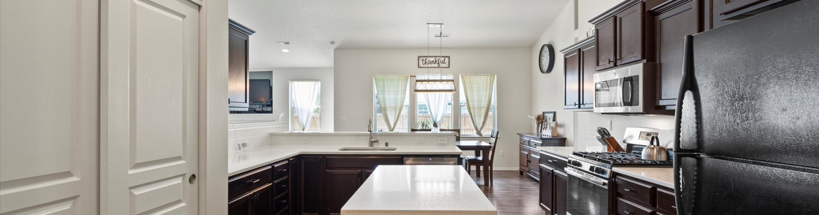 Wallowa Lane, Pasco, Washington 99301, 4 Bedrooms Bedrooms, ,2 BathroomsBathrooms,For Sale,Wallowa Lane,284741