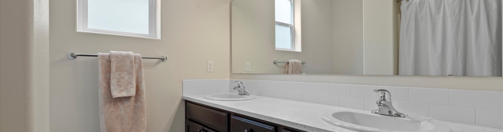Wallowa Lane, Pasco, Washington 99301, 4 Bedrooms Bedrooms, ,2 BathroomsBathrooms,For Sale,Wallowa Lane,284741