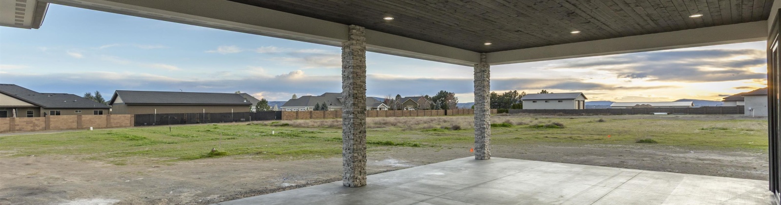Cordon Crest Court, Pasco, Washington 99301, 4 Bedrooms Bedrooms, 0 ,4 BathroomsBathrooms,Houses,For Sale,Cordon Crest Court,0,283157