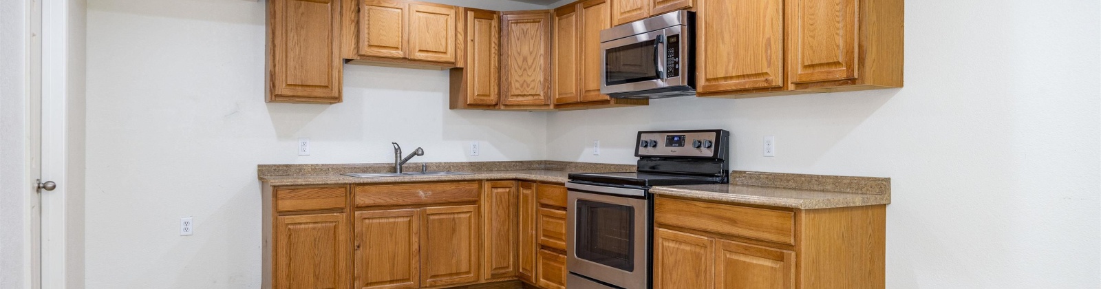 Court Street, Prosser, Washington 99350, 6 Bedrooms Bedrooms, ,3 BathroomsBathrooms,Site Built-owned Lot,For Sale,Court Street,284800