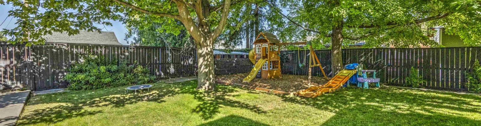 Court Street, Prosser, Washington 99350, 6 Bedrooms Bedrooms, ,3 BathroomsBathrooms,Site Built-owned Lot,For Sale,Court Street,284800