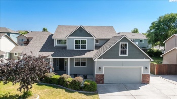 5th Avenue, Kennewick, Washington 99336, 5 Bedrooms Bedrooms, ,3 BathroomsBathrooms,For Sale,5th Avenue,284798