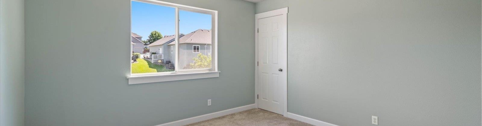 5th Avenue, Kennewick, Washington 99336, 5 Bedrooms Bedrooms, ,3 BathroomsBathrooms,For Sale,5th Avenue,284798