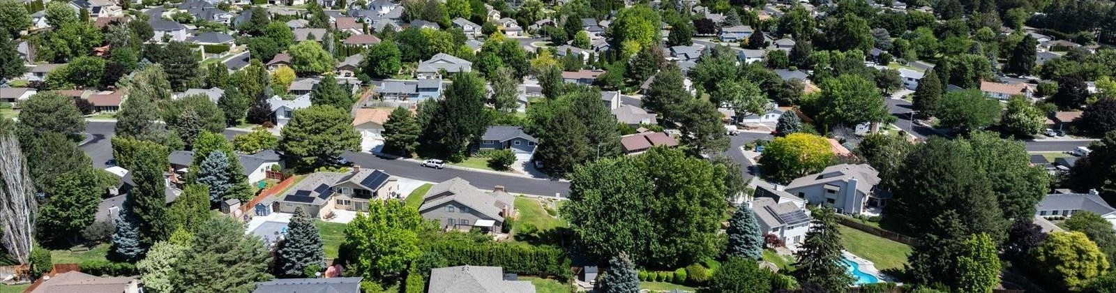 High Meadows St., Richland, Washington 99352, 5 Bedrooms Bedrooms, ,3 BathroomsBathrooms,Site Built-owned Lot,For Sale,High Meadows St.,284782