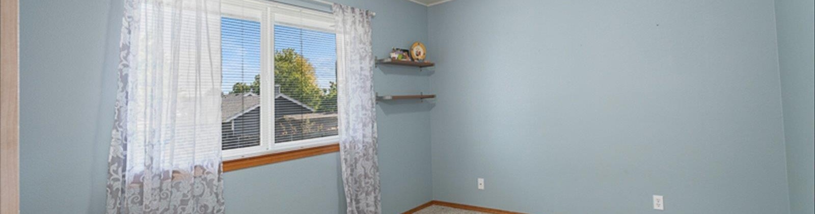 31st Avenue, Kennewick, Washington 99337, 4 Bedrooms Bedrooms, ,4 BathroomsBathrooms,Site Built-owned Lot,For Sale,31st Avenue,284784