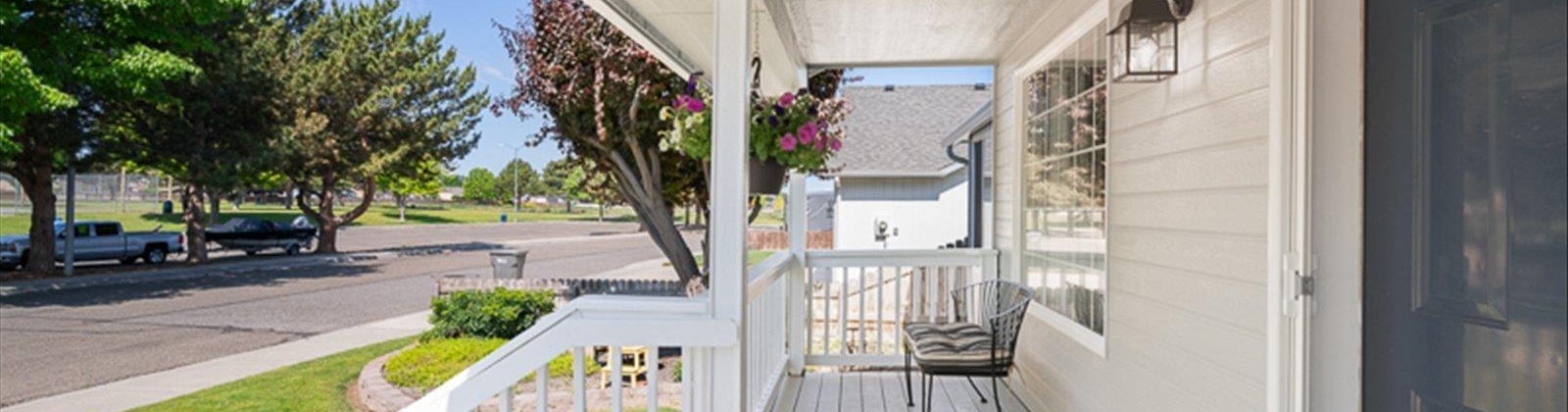 31st Avenue, Kennewick, Washington 99337, 4 Bedrooms Bedrooms, ,4 BathroomsBathrooms,Site Built-owned Lot,For Sale,31st Avenue,284784
