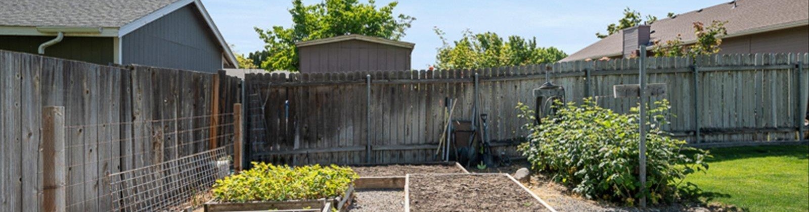 31st Avenue, Kennewick, Washington 99337, 4 Bedrooms Bedrooms, ,4 BathroomsBathrooms,Site Built-owned Lot,For Sale,31st Avenue,284784