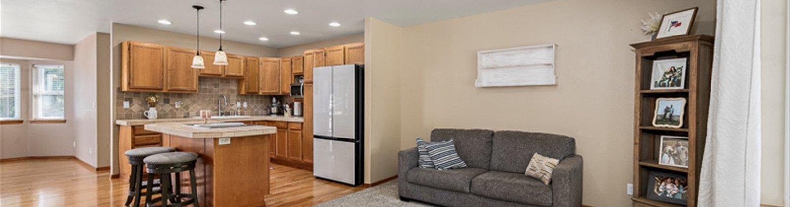 31st Avenue, Kennewick, Washington 99337, 4 Bedrooms Bedrooms, ,4 BathroomsBathrooms,Site Built-owned Lot,For Sale,31st Avenue,284784