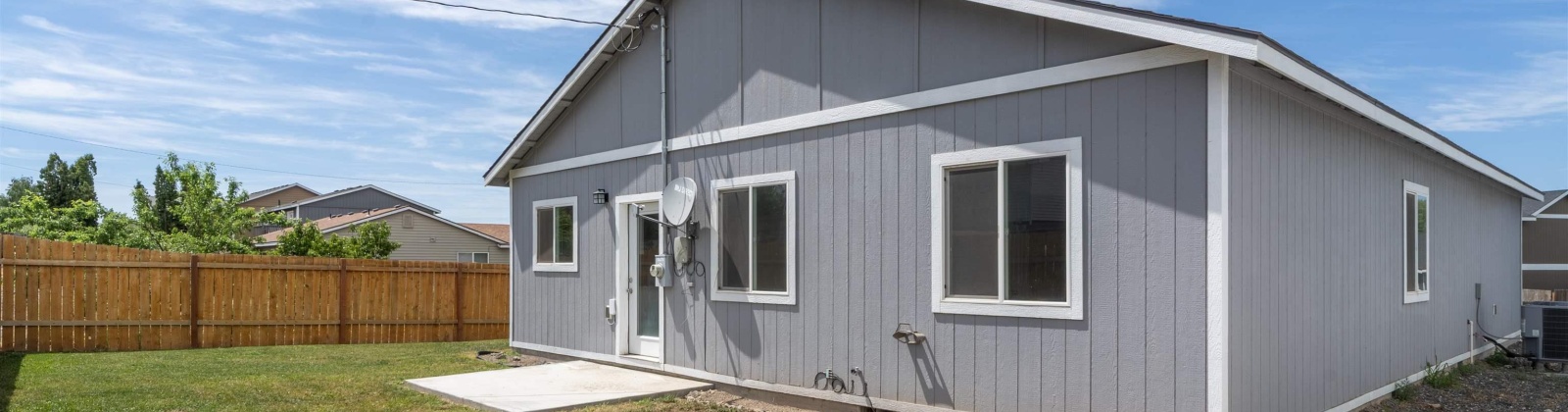 7th Avenue, Warden, Washington 98857, 3 Bedrooms Bedrooms, ,2 BathroomsBathrooms,For Sale,7th Avenue,284839