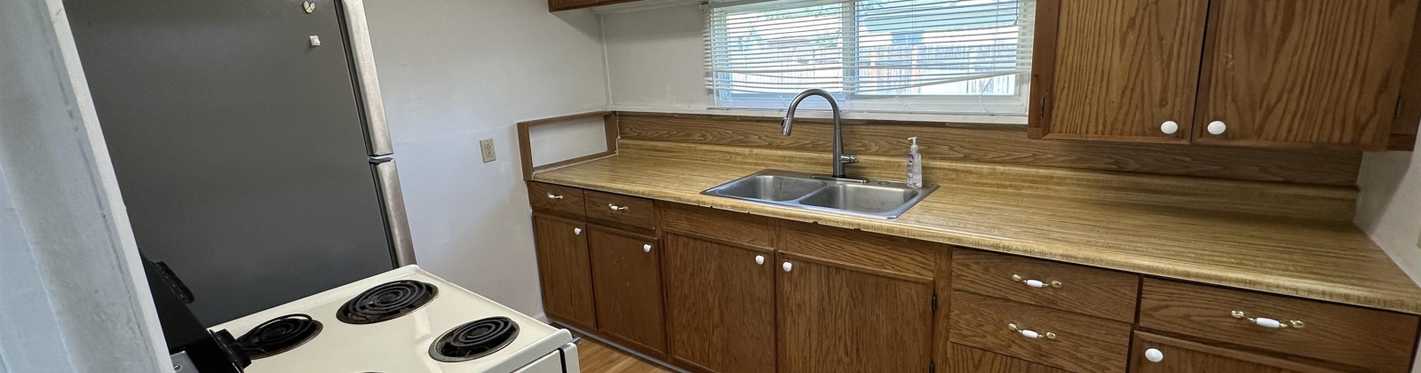 Robert Ave, Richland, Washington 99352, 2 Bedrooms Bedrooms, ,1 BathroomBathrooms,For Sale,Robert Ave,284846