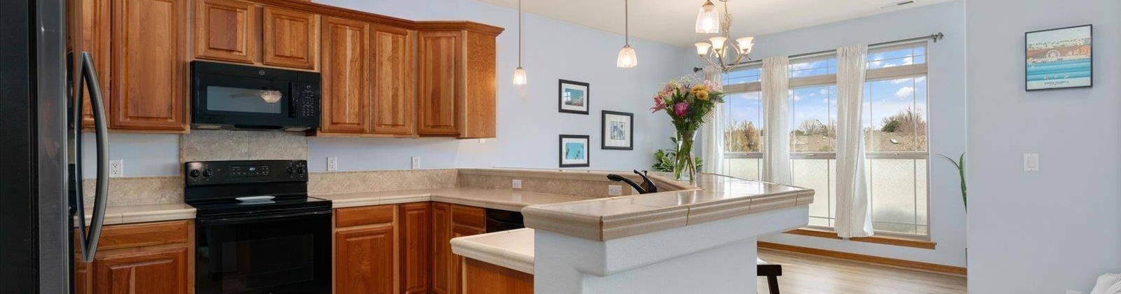 30th Ave Bldg E #102, Kennewick, Washington 99337, 2 Bedrooms Bedrooms, ,2 BathroomsBathrooms,Town House,For Sale,30th Ave Bldg E #102,282785