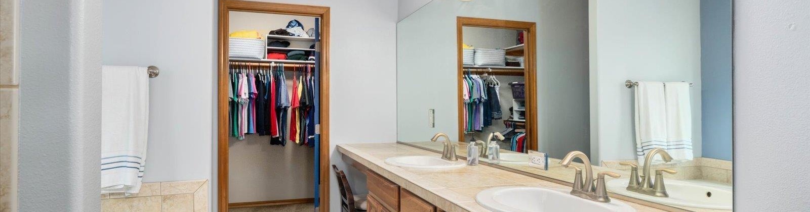 30th Ave Bldg E #102, Kennewick, Washington 99337, 2 Bedrooms Bedrooms, ,2 BathroomsBathrooms,Town House,For Sale,30th Ave Bldg E #102,282785