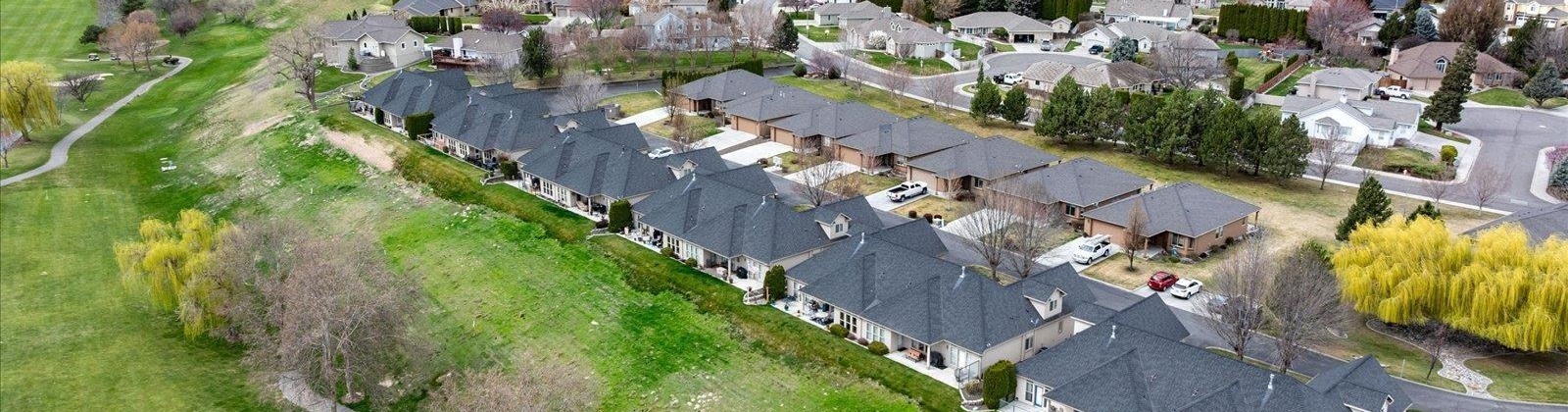 30th Ave Bldg E #102, Kennewick, Washington 99337, 2 Bedrooms Bedrooms, ,2 BathroomsBathrooms,Town House,For Sale,30th Ave Bldg E #102,282785