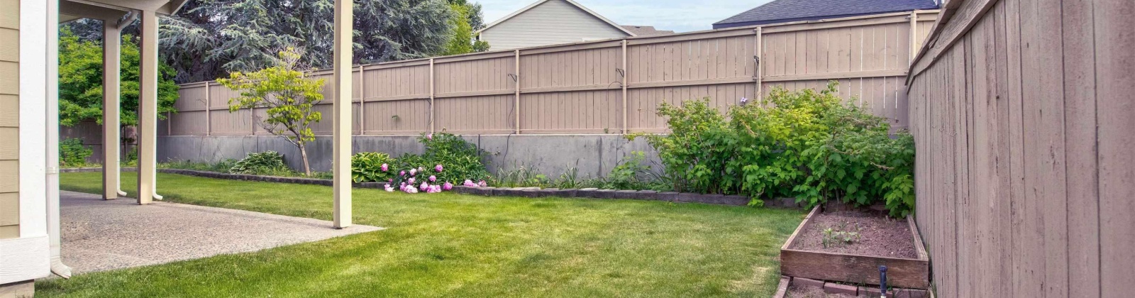 14th Ave, Kennewick, Washington 99338, 3 Bedrooms Bedrooms, ,2 BathroomsBathrooms,Site Built-owned Lot,For Sale,14th Ave,284865