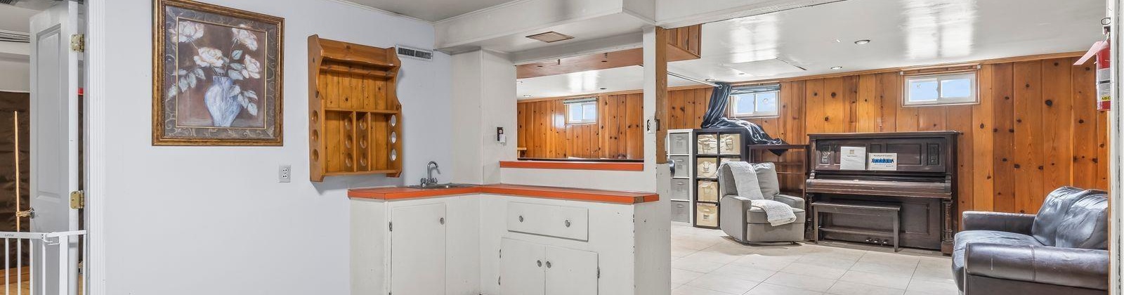 Thill Ave, Sunnyside, Washington 98944, 4 Bedrooms Bedrooms, ,3 BathroomsBathrooms,For Sale,Thill Ave,284810