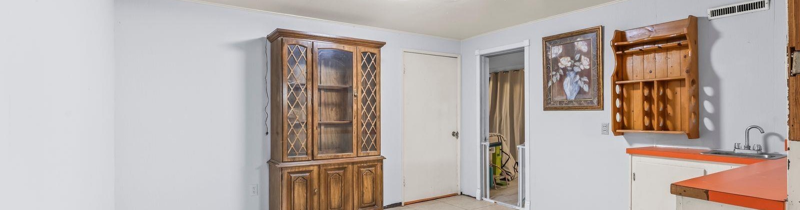 Thill Ave, Sunnyside, Washington 98944, 4 Bedrooms Bedrooms, ,3 BathroomsBathrooms,For Sale,Thill Ave,284810