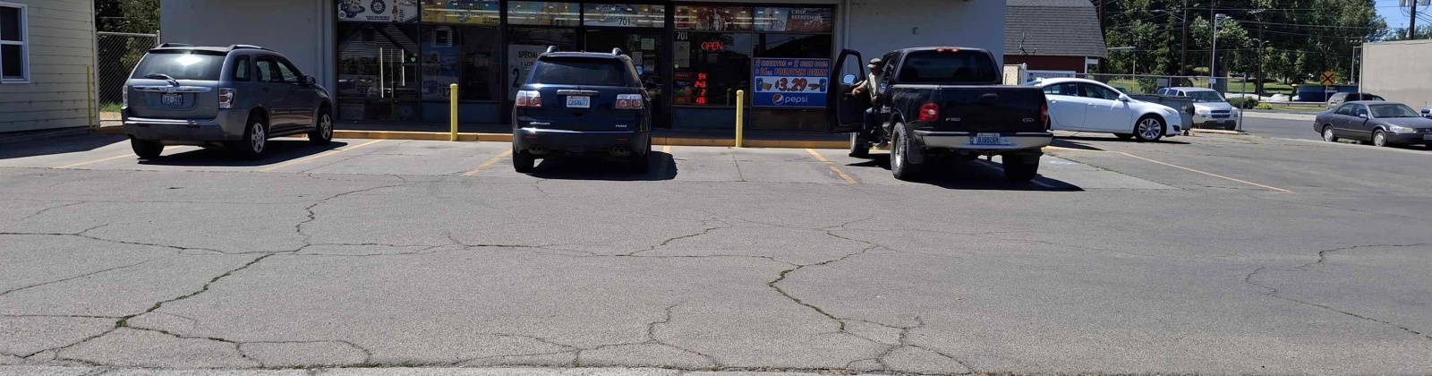 6th St., Sunnyside, Washington 98944, ,Convenience Store,For Sale,6th St.,284880