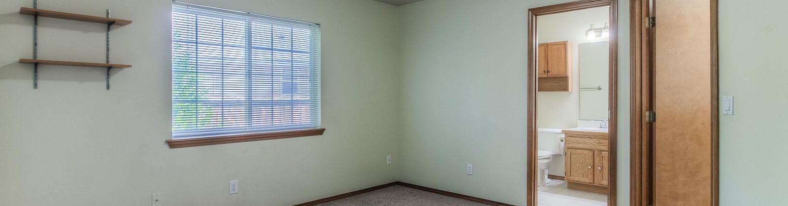 68th Avenue, Yakima, Washington 98908, 3 Bedrooms Bedrooms, ,2 BathroomsBathrooms,Site Built-owned Lot,For Sale,68th Avenue,284904