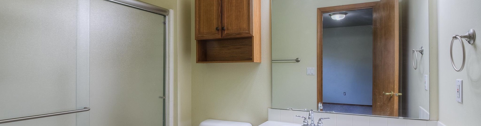 68th Avenue, Yakima, Washington 98908, 3 Bedrooms Bedrooms, ,2 BathroomsBathrooms,Site Built-owned Lot,For Sale,68th Avenue,284904