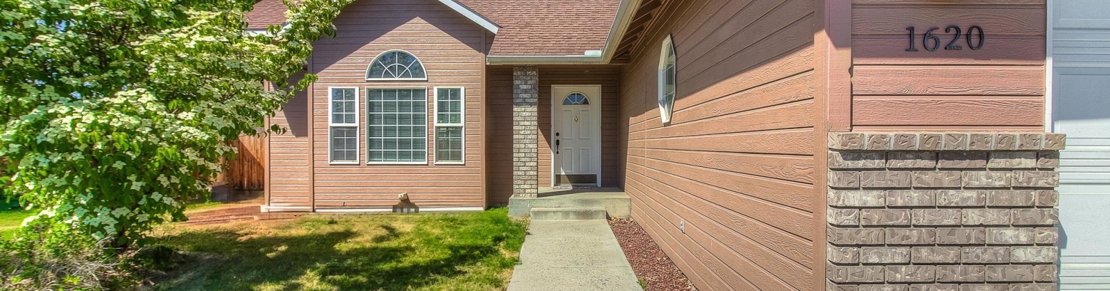 68th Avenue, Yakima, Washington 98908, 3 Bedrooms Bedrooms, ,2 BathroomsBathrooms,Site Built-owned Lot,For Sale,68th Avenue,284904