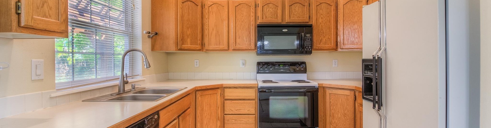 68th Avenue, Yakima, Washington 98908, 3 Bedrooms Bedrooms, ,2 BathroomsBathrooms,Site Built-owned Lot,For Sale,68th Avenue,284904