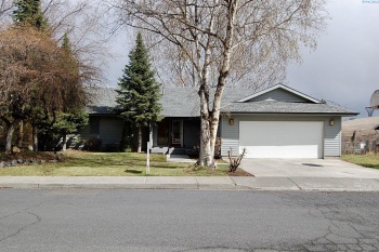 SUNNYMEAD WAY, Pullman, Washington 99163, 4 Bedrooms Bedrooms, ,3 BathroomsBathrooms,Site Built-owned Lot,For Sale,SUNNYMEAD WAY,284900