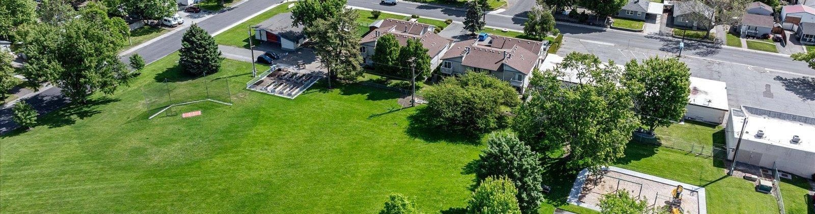 Wright Ave, Richland, Washington 99352, 2 Bedrooms Bedrooms, ,3 BathroomsBathrooms,Condos/townhomes,For Sale,Wright Ave,284326