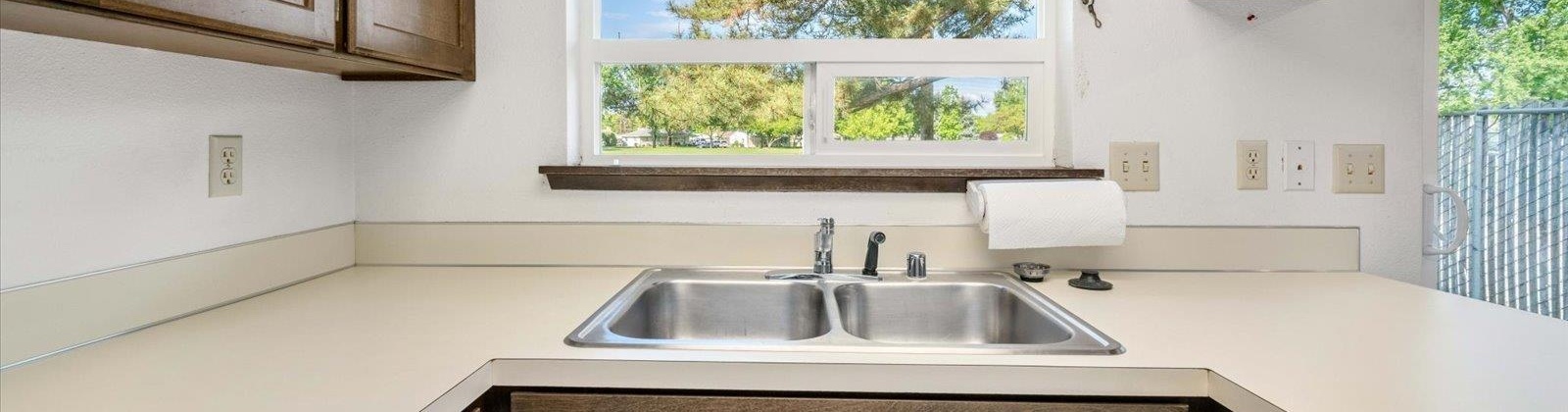 Wright Ave, Richland, Washington 99352, 2 Bedrooms Bedrooms, ,3 BathroomsBathrooms,Condos/townhomes,For Sale,Wright Ave,284326