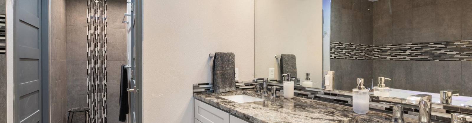 Maple Drive, Pasco, Washington 99301, 3 Bedrooms Bedrooms, ,3 BathroomsBathrooms,Site Built-owned Lot,For Sale,Maple Drive,284894