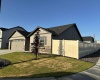 Regina Pl., Grandview, Washington 98938, 3 Bedrooms Bedrooms, ,2 BathroomsBathrooms,Site Built-owned Lot,For Sale,Regina Pl.,284918