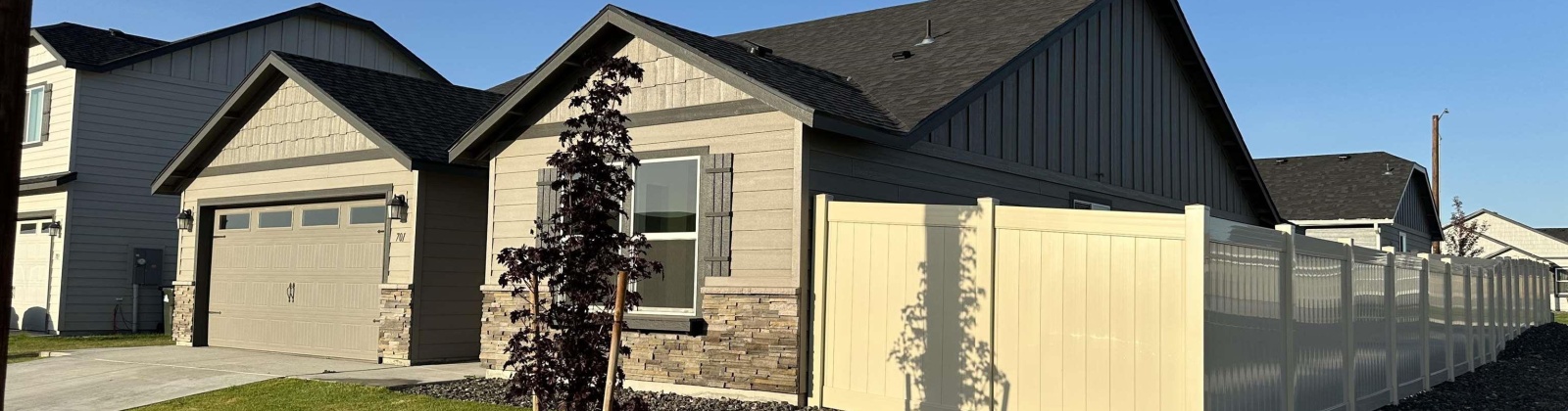 Regina Pl., Grandview, Washington 98938, 3 Bedrooms Bedrooms, ,2 BathroomsBathrooms,Site Built-owned Lot,For Sale,Regina Pl.,284918