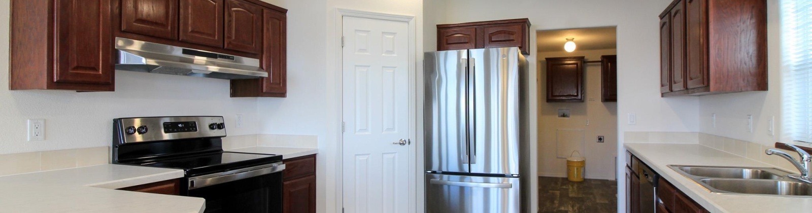 Morain Loop, Kennewick, Washington 99336, 3 Bedrooms Bedrooms, ,2 BathroomsBathrooms,Site Built-owned Lot,For Rent,Morain Loop,284910