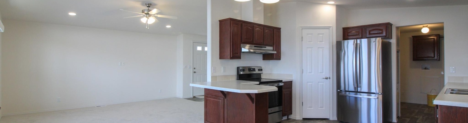Morain Loop, Kennewick, Washington 99336, 3 Bedrooms Bedrooms, ,2 BathroomsBathrooms,Site Built-owned Lot,For Rent,Morain Loop,284910