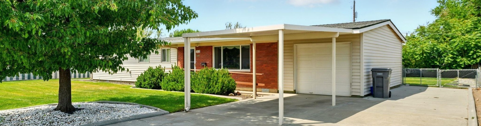 John Day Ave, Kennewick, Washington 99336-2416, 3 Bedrooms Bedrooms, ,1 BathroomBathrooms,Site Built-owned Lot,For Sale,John Day Ave,284908
