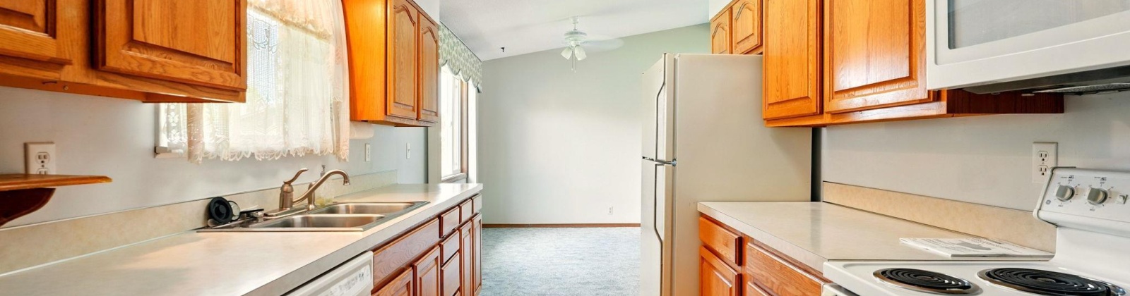 John Day Ave, Kennewick, Washington 99336-2416, 3 Bedrooms Bedrooms, ,1 BathroomBathrooms,Site Built-owned Lot,For Sale,John Day Ave,284908