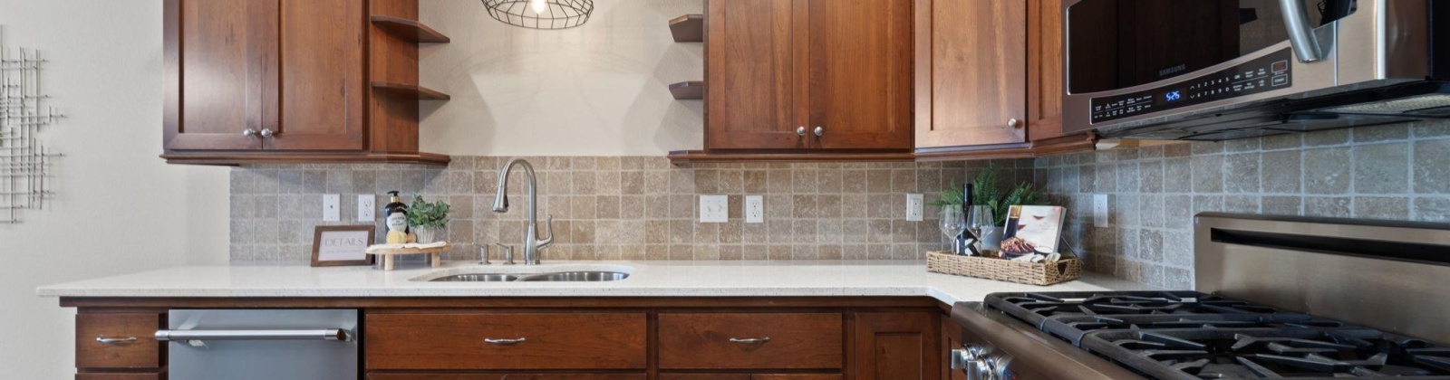 Vincenzo Drive, Pasco, Washington 99301, 3 Bedrooms Bedrooms, ,3 BathroomsBathrooms,For Sale,Vincenzo Drive,284937