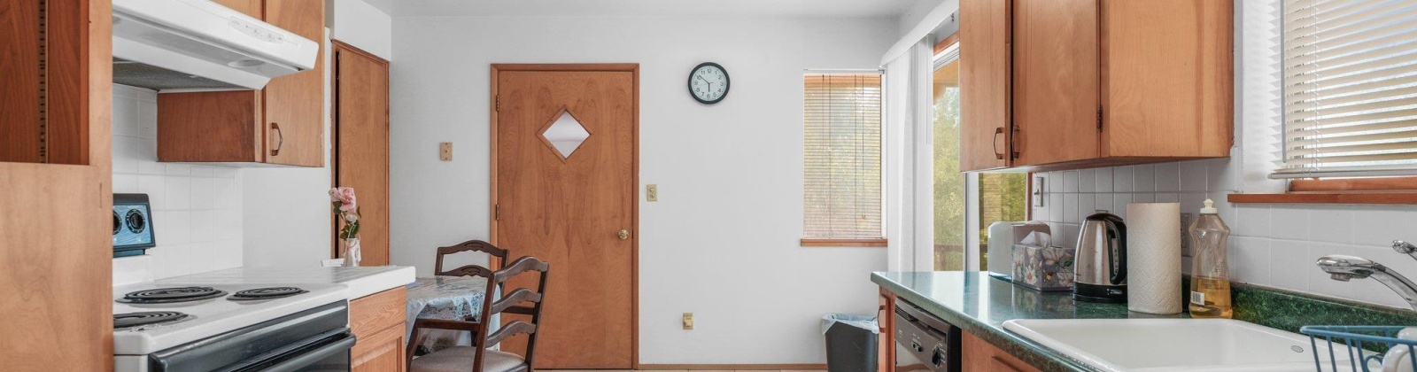 Riverside Drive, Richland, Washington 99352, 3 Bedrooms Bedrooms, ,2 BathroomsBathrooms,Site Built-owned Lot,For Sale,Riverside Drive,284935