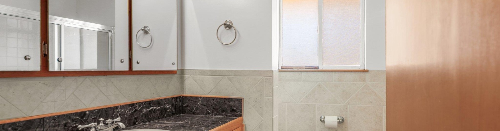 Riverside Drive, Richland, Washington 99352, 3 Bedrooms Bedrooms, ,2 BathroomsBathrooms,Site Built-owned Lot,For Sale,Riverside Drive,284935