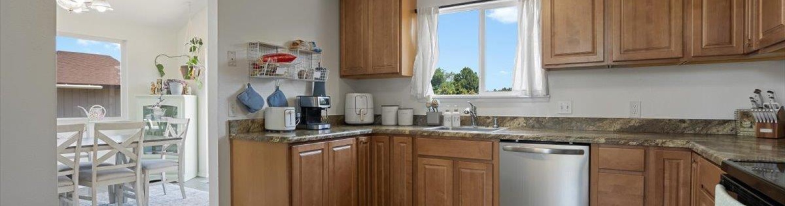 Cascade Ave, Richland, Washington 99354, 3 Bedrooms Bedrooms, ,3 BathroomsBathrooms,Site Built-owned Lot,For Sale,Cascade Ave,284969