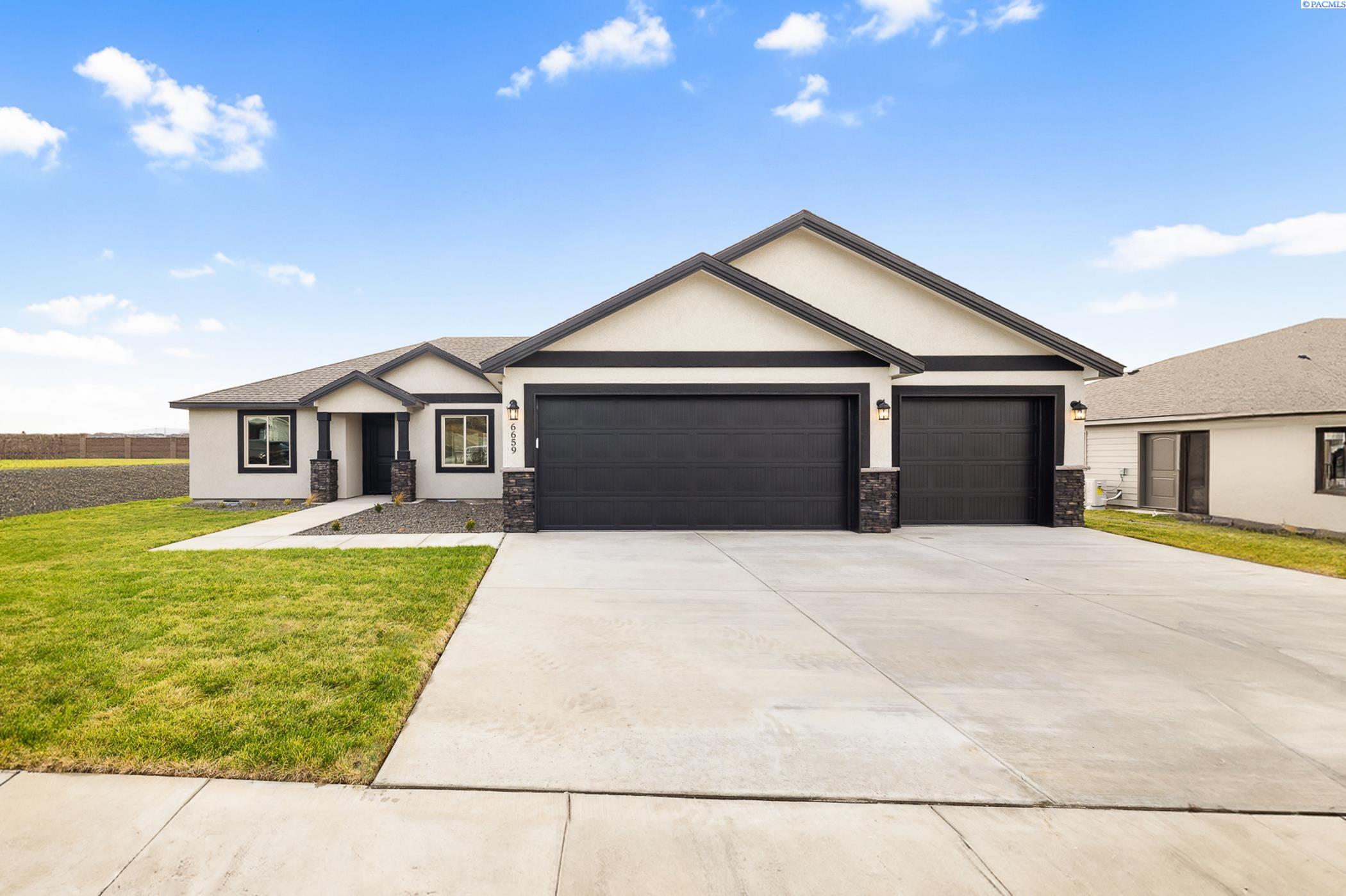 30th Pl, Kennewick, Washington 99338, 3 Bedrooms Bedrooms, 0 ,2 BathroomsBathrooms,Houses,For Sale,30th Pl,0,284968