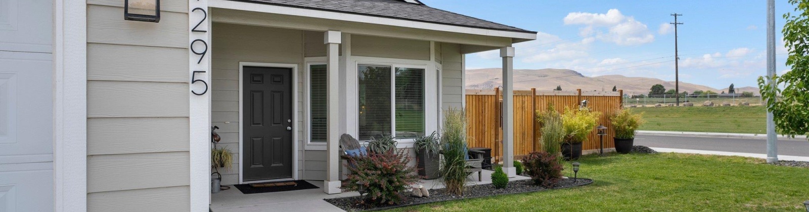 Mary Ave, Benton City, Washington 99320, 3 Bedrooms Bedrooms, ,2 BathroomsBathrooms,Site Built-owned Lot,For Sale,Mary Ave,284966