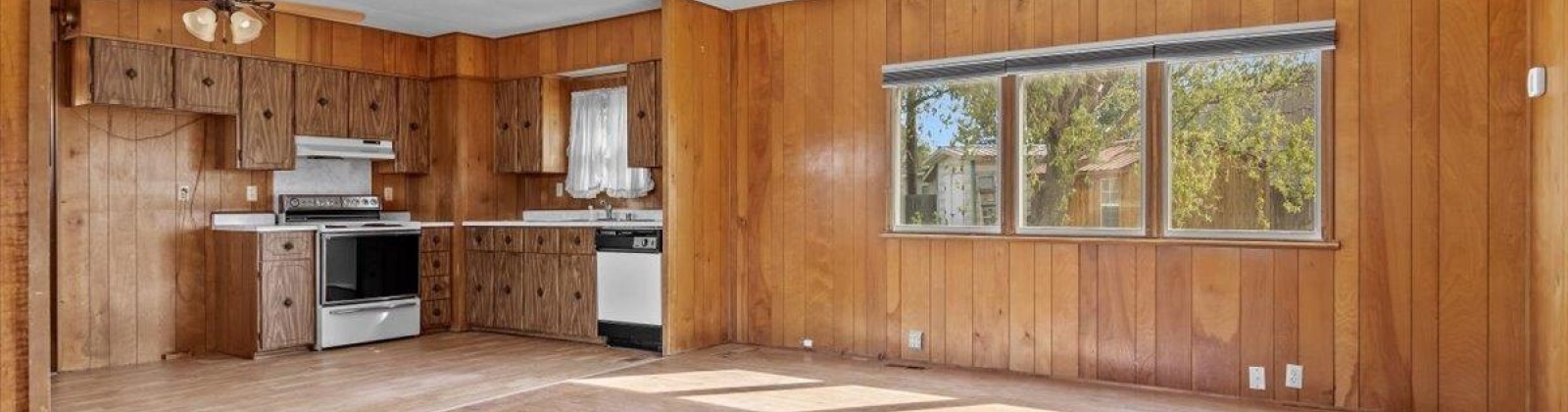 Bowles Rd, Kennewick, Washington 99337, 3 Bedrooms Bedrooms, ,2 BathroomsBathrooms,Manufactured-owned Lot,For Sale,Bowles Rd,284947