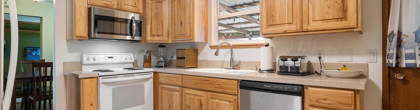 Ruby, Pasco, Washington 99301, 3 Bedrooms Bedrooms, ,2 BathroomsBathrooms,Site Built-owned Lot,For Sale,Ruby,284986