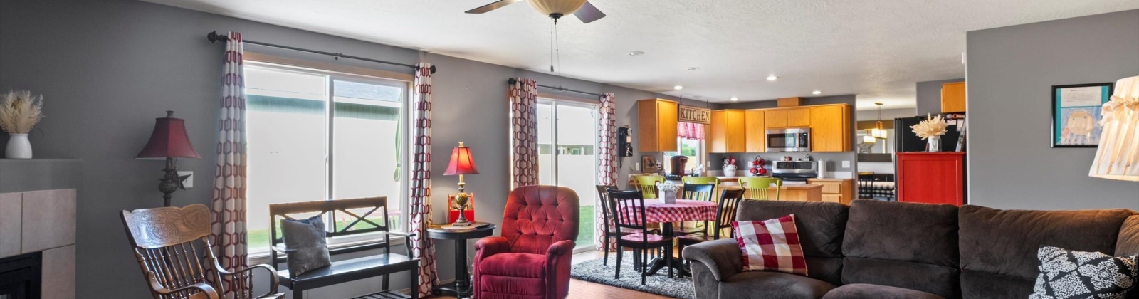 Dayton Ct., Kennewick, Washington 99337-5250, 4 Bedrooms Bedrooms, ,3 BathroomsBathrooms,For Sale,Dayton Ct.,284971